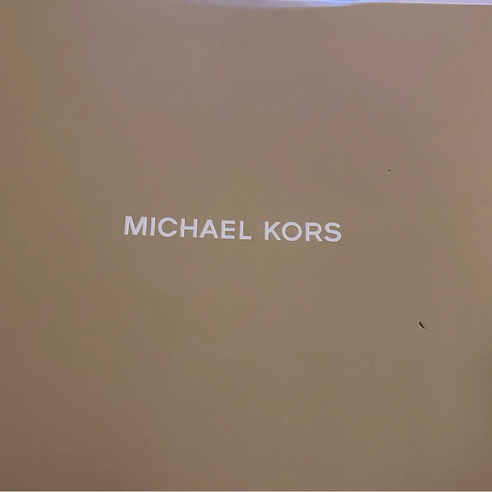 BRAND NEW! Still in Box!
Michael Kors PVC White/Black Rain boot w/lining! - Picture 7 of 9